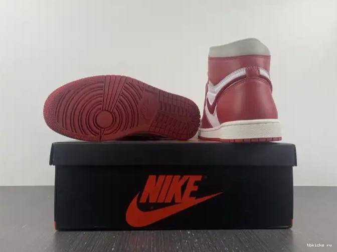 Reps TB Newstalgia DJ4891-061 OG (W) Jordan 1 High Chenille 0425